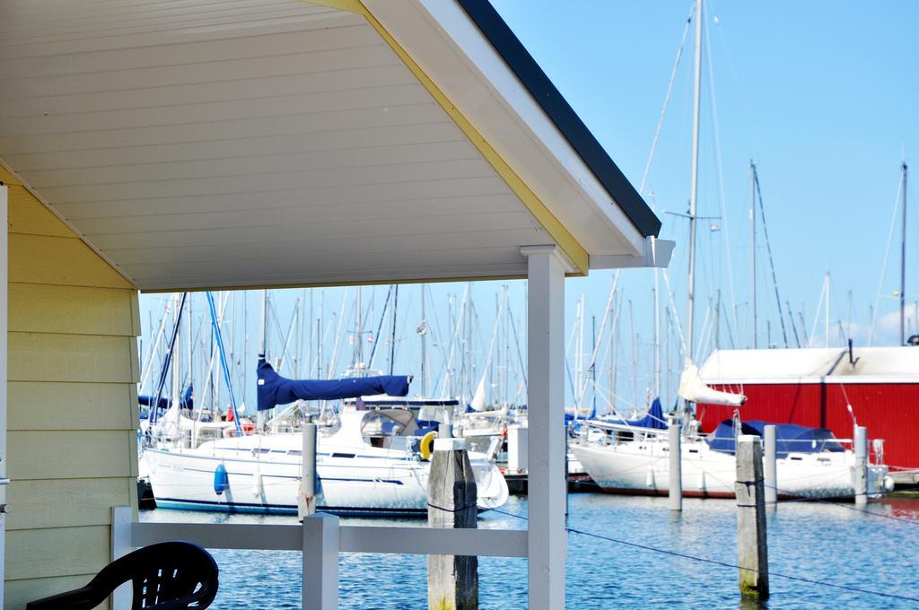 Bestmarine Waterchalets Flevo Marina Lelystad Habitación foto